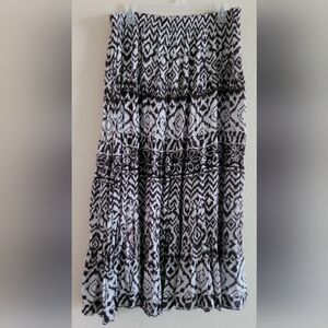 Valerie Stevens Sz Large maxi skirt